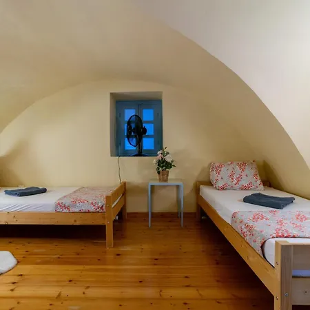 O Gatos * Pera Melana